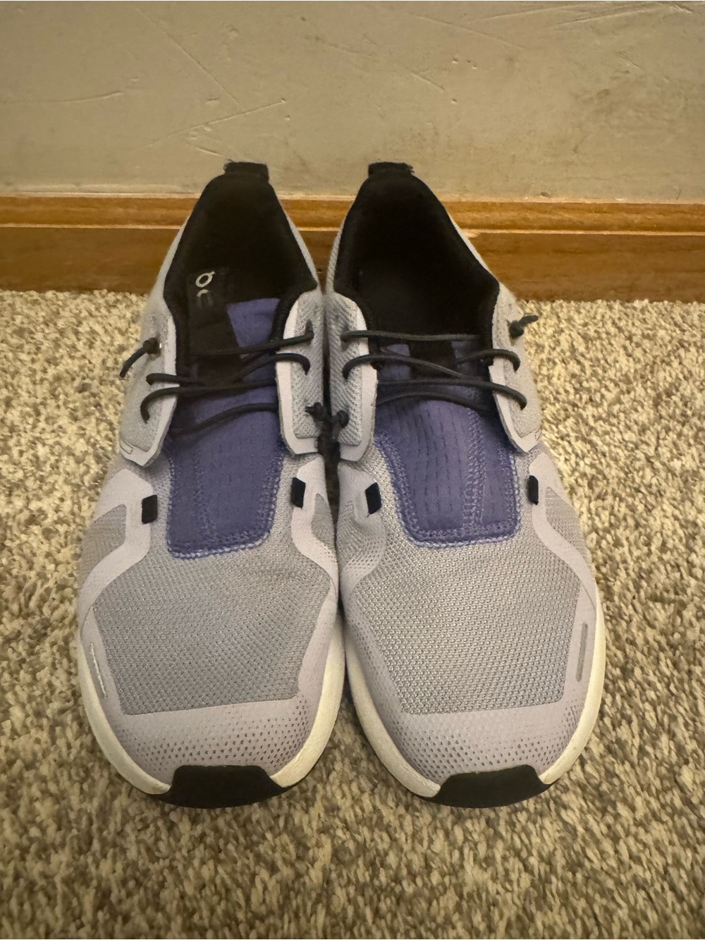 Girls On Clouds Youth Size 4.5 CloudSky Nimbus Blueberry Swiss Shoes - Picture 2 of 6